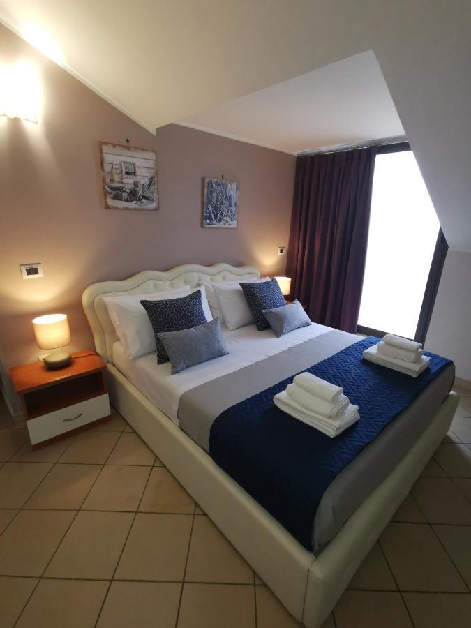 B&B Louise Santa Maria Capua Vetere Luaran gambar